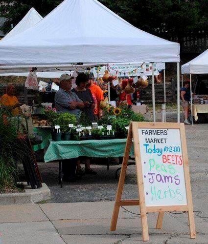 farmers market