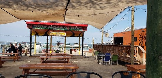 breakwall bbq